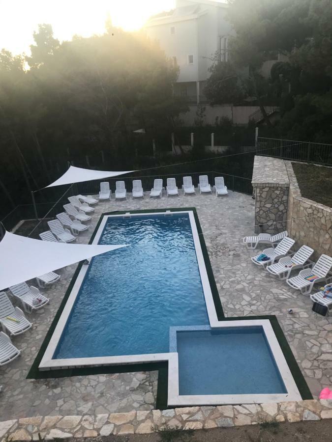 Villa Grand Бар Экстерьер фото